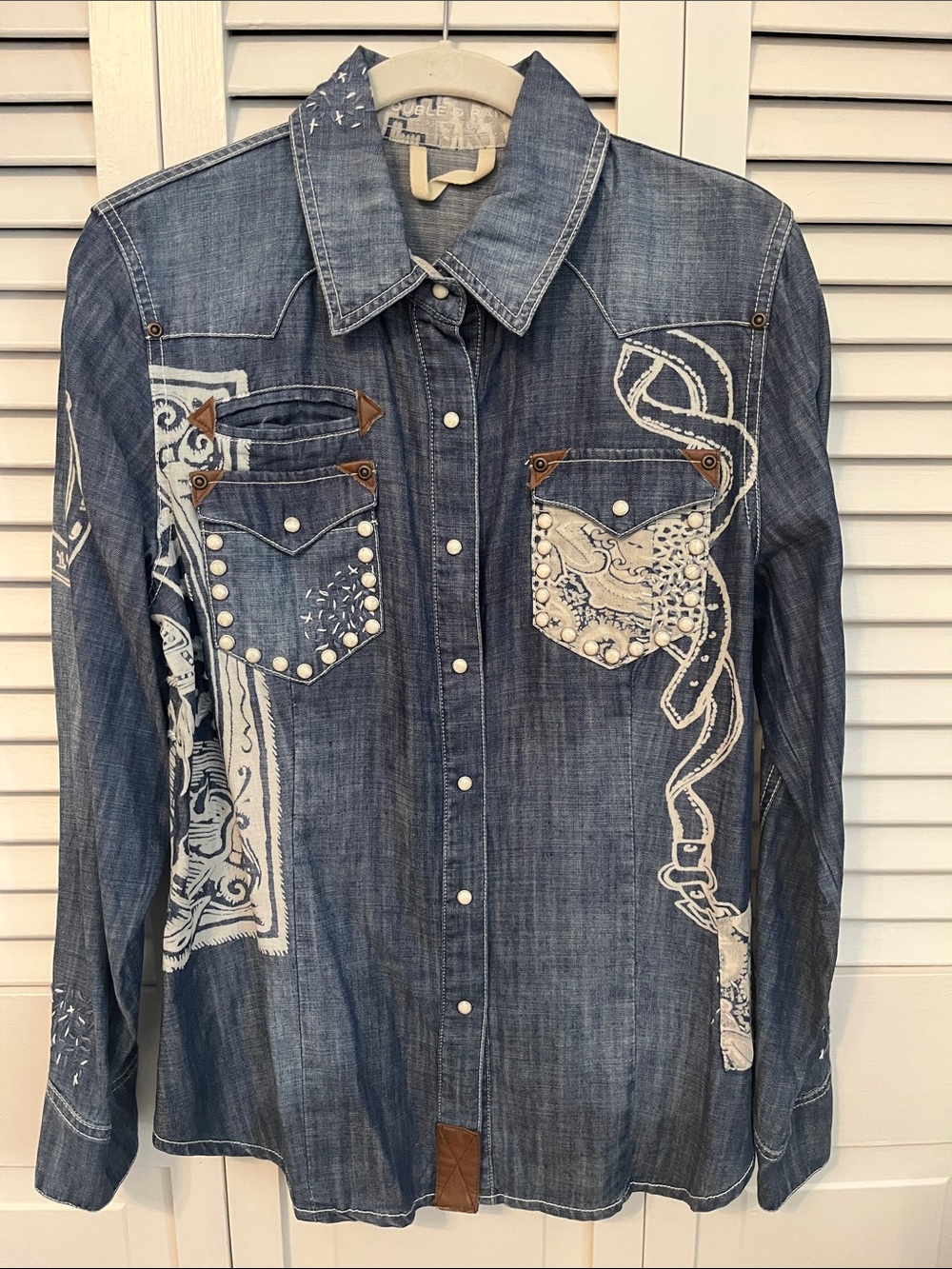 Ladies Double D Ranchwear cowgirl shirt